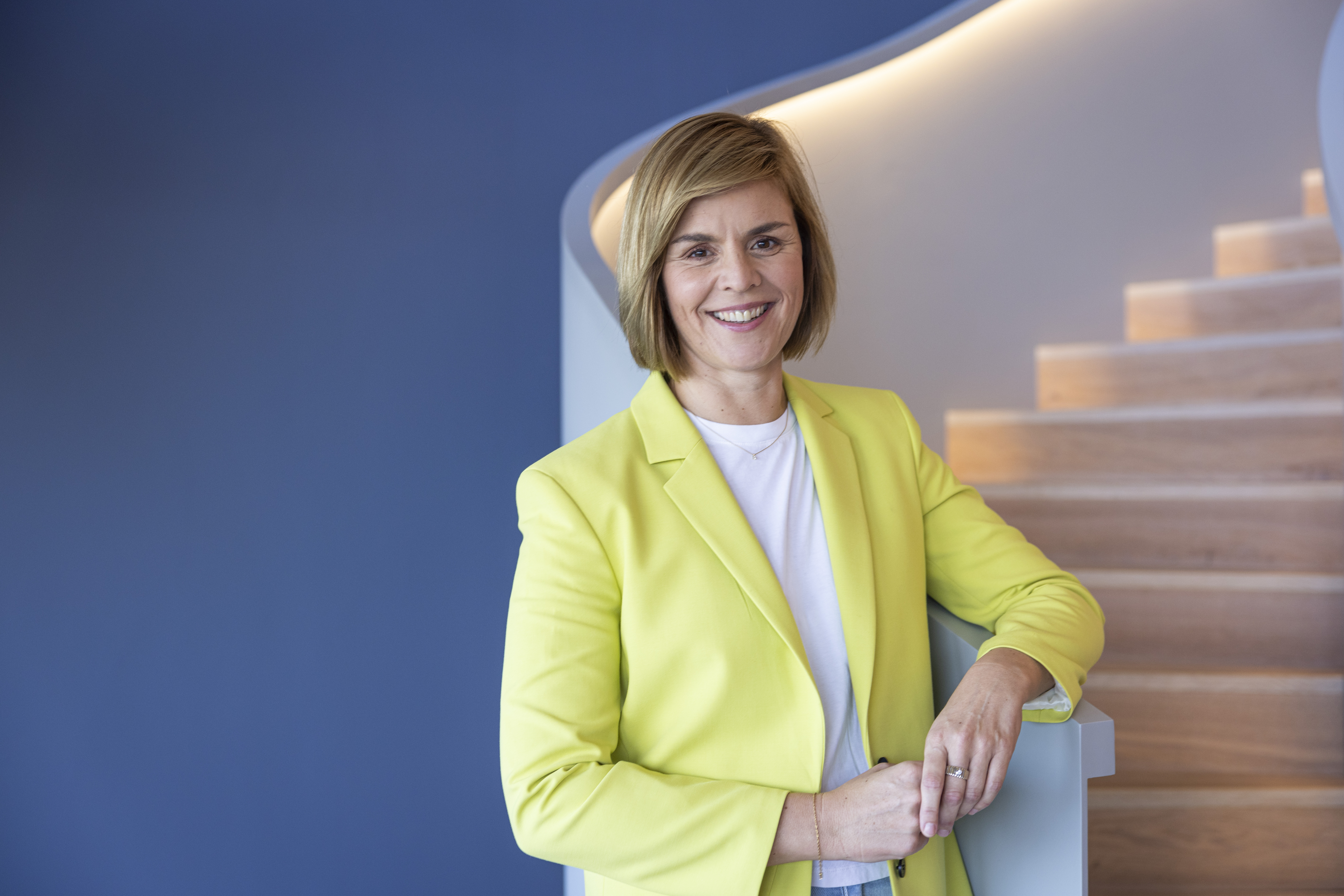 Retrato de la Dra. Eva Griewel, CFO del Grupo EOS