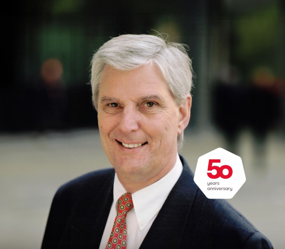 Retrato de Dieter Plambeck, Director General de EOS Deutscher Inkassodienst hasta 2005