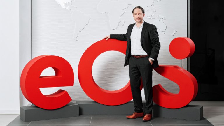 Así es la nueva marca EOS: Marwin Ramcke se presenta y nos presenta el nuevo logotipo de EOS.